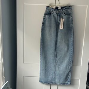Kensie Jeans High Rise Light Blue Denim Maxi Skirt size 27 new with tags